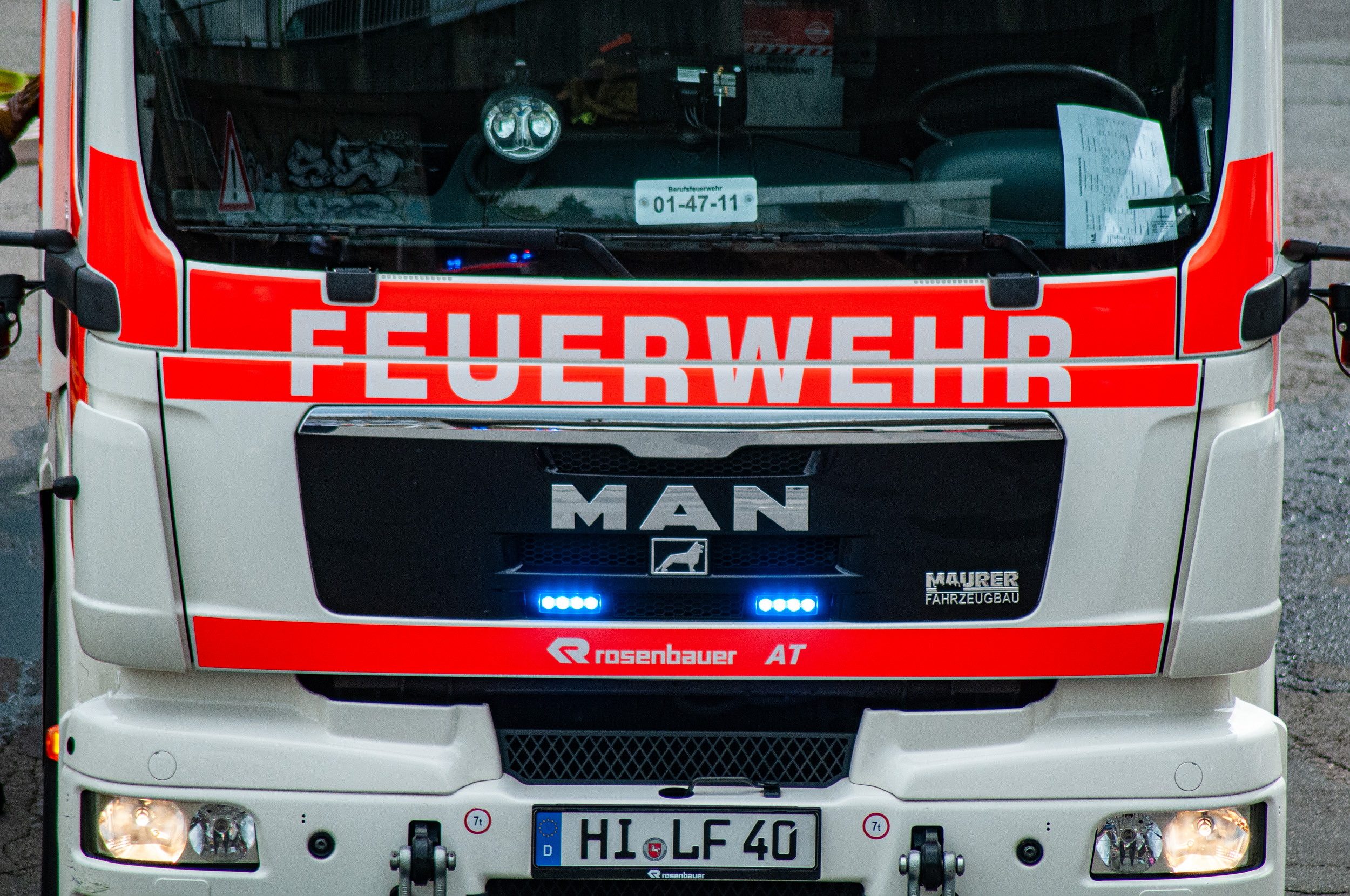 Erneuter Großeinsatz in Giesen: Unbekannte Substanz nach Einbruch entdeckt