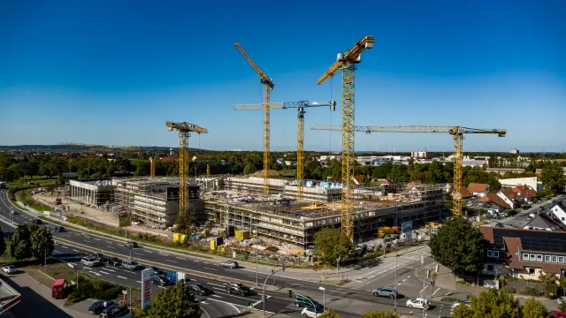 Luftblick auf das neue Gefahrenabwehrzentrum im Sauteichsfeld.