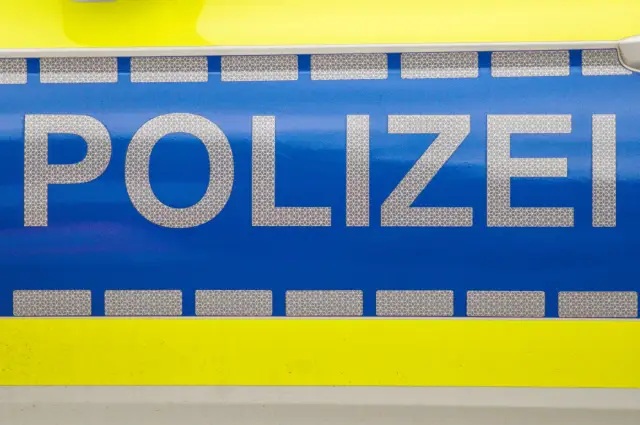 Die Polizei stoppte einen Betrunkenen Autofahrer