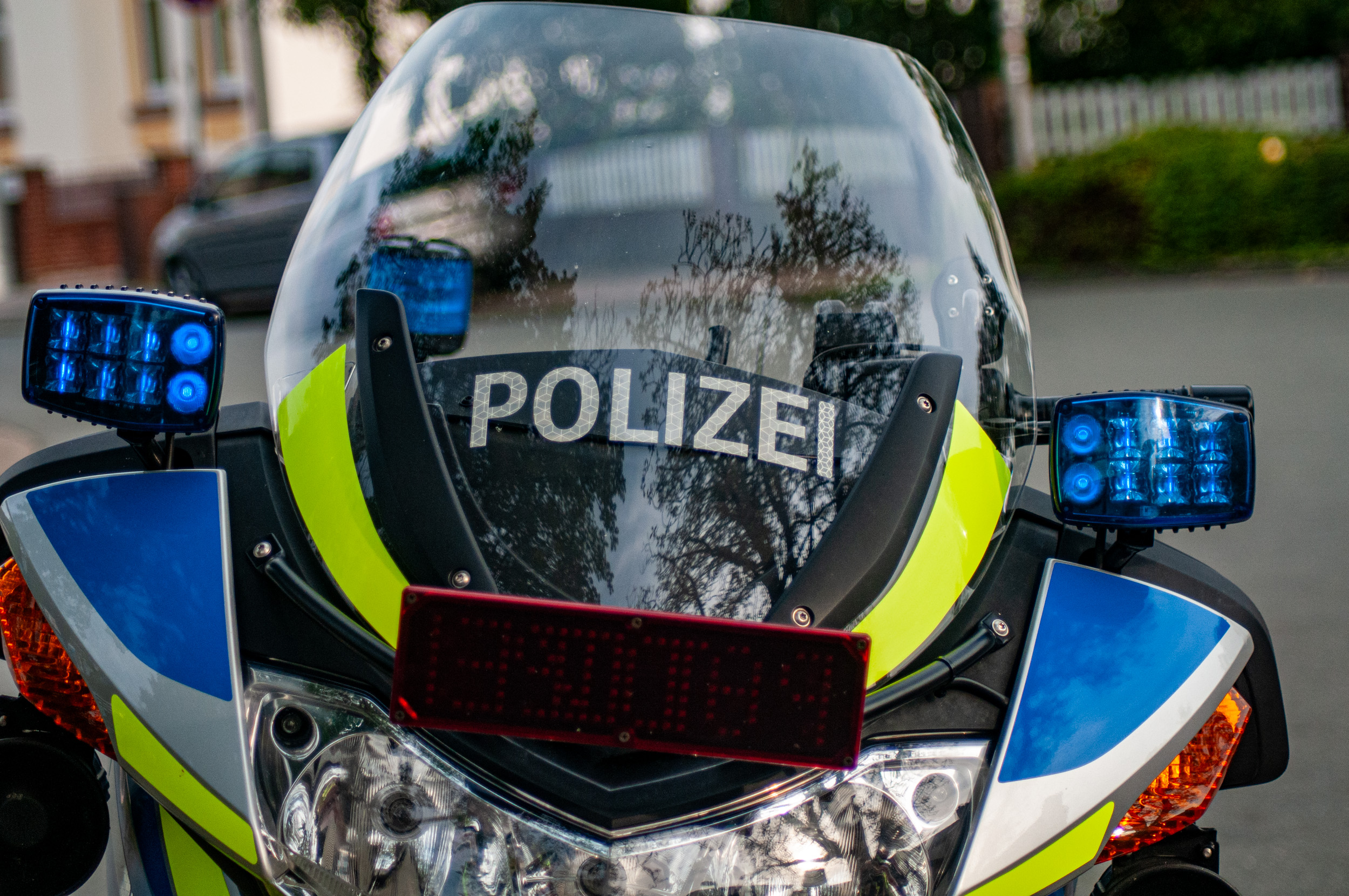 Ein Hausbewohner überraschte in Hoyershausen einen Einbrecher auf frischer Tat.