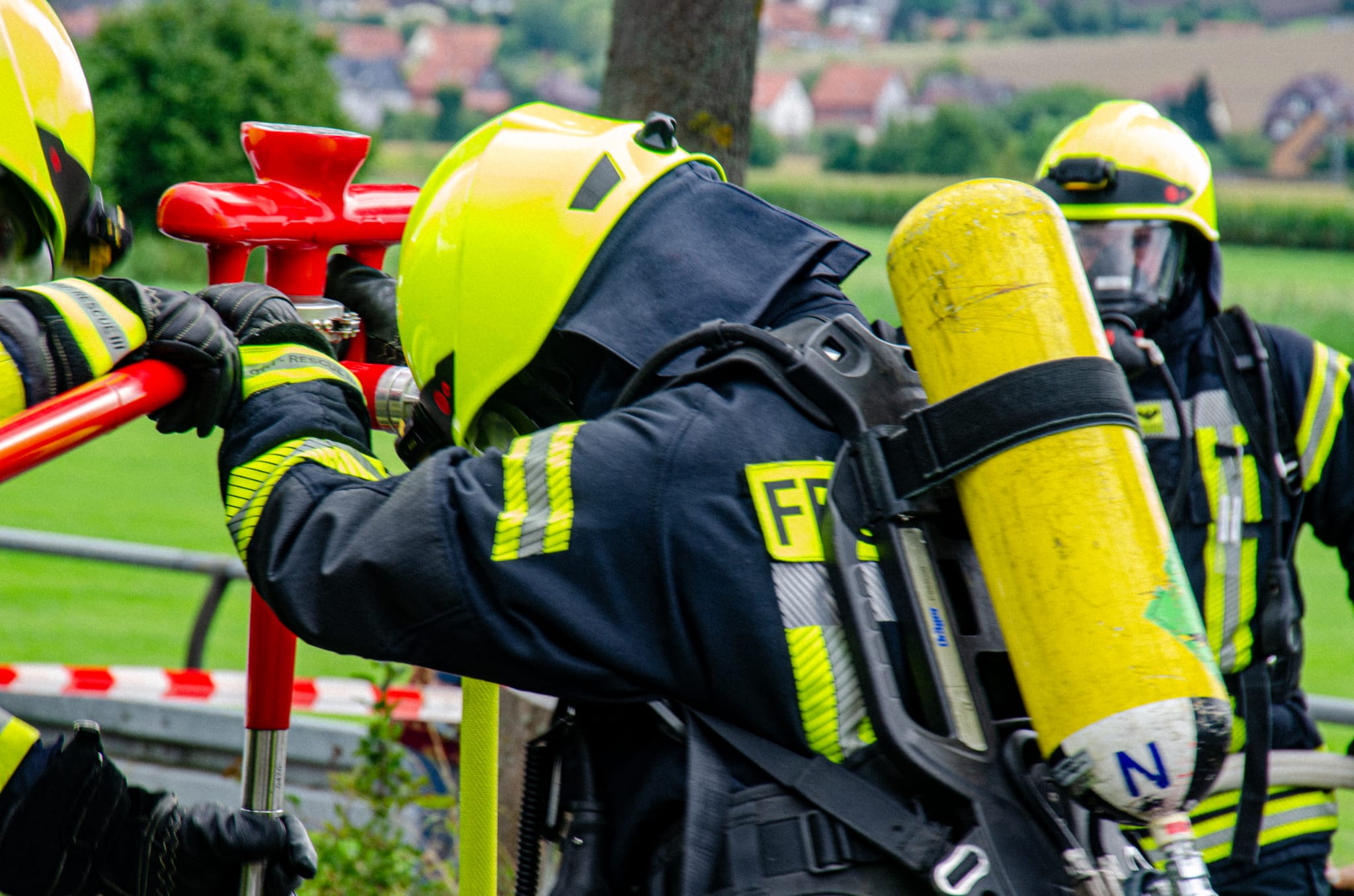 Erste Blaulichtmeile in Alfeld lockt zahlreiche Besucher an