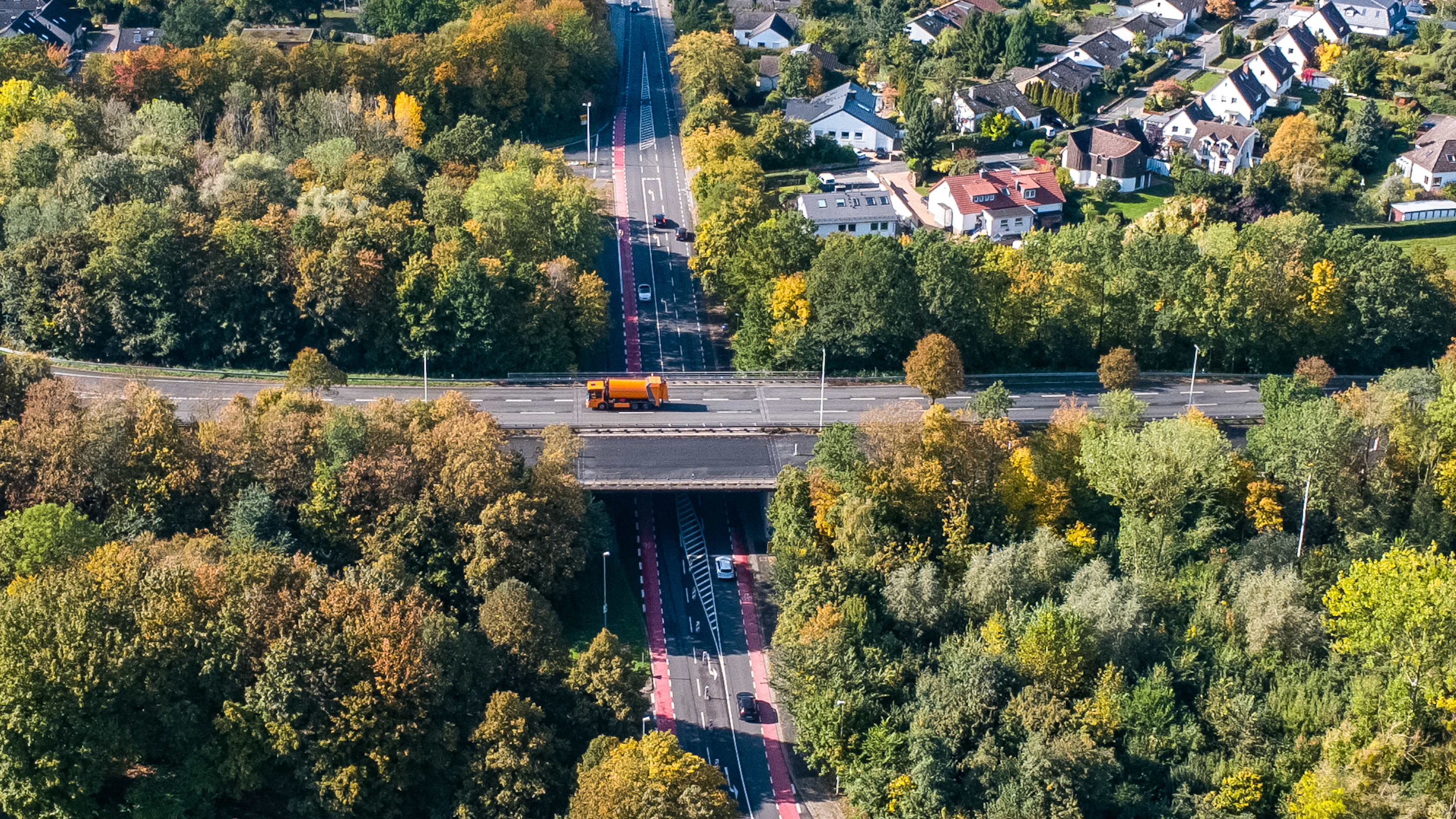 Die Bauarbeiten an der Bundesstraße 243 kommen gut voran und gehen in die nächste Phase.