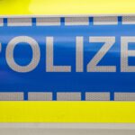 Verkehrsunfall auf der L485 – Fahrer flüchtet nach Zusammenstoß mit Motorrad